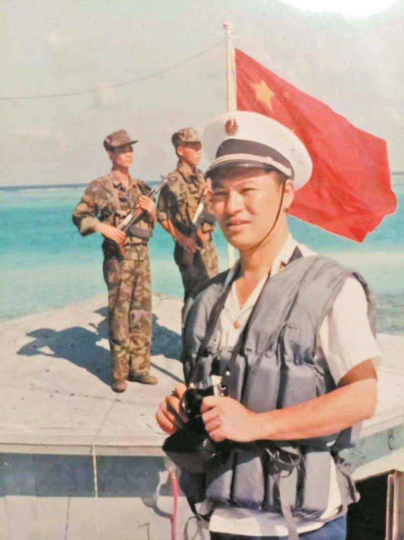 李湘东39年前，在他的陪同见证下，羊晚记者首次全景式报道西沙驻岛官兵 情系海疆安澜，“金羊”踏浪西沙