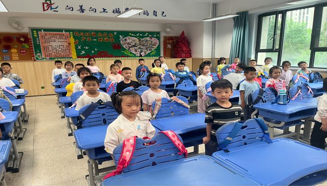 童趣满校园！青年路小学教育集团华润分校新生入学礼